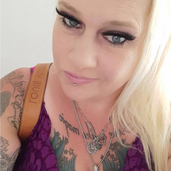 Meet your Posher, Susie - Picture 1 of 1